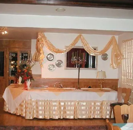 Hotel Neustadter Hof 4*